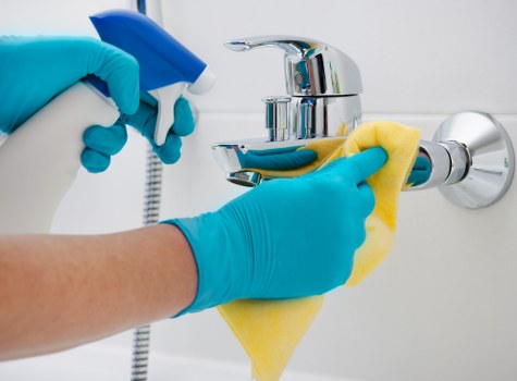 Commercial cleaners in Clapham maintaining an office space